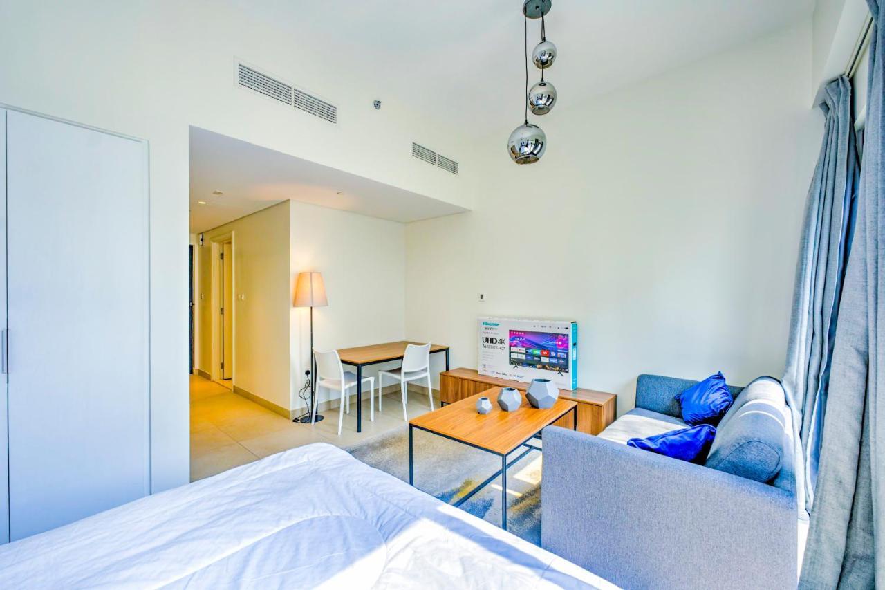 Bahay bakasyunan Expo Village Serviced *